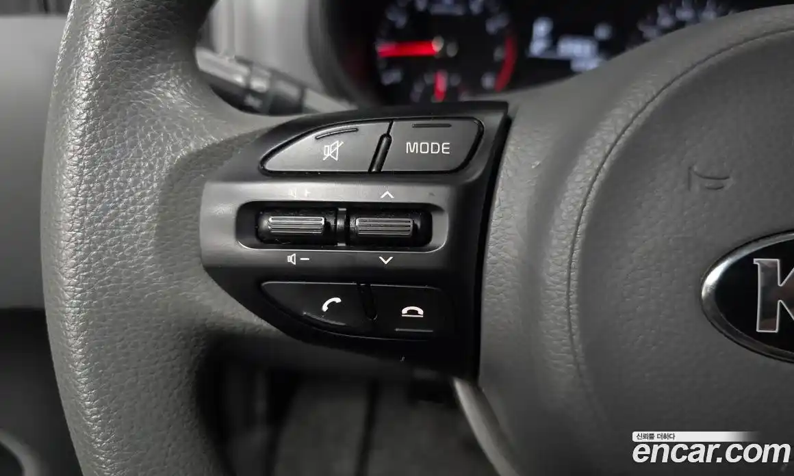 Kia Morning 2021 1.0 Автомат в Москве № 285440, фото 10