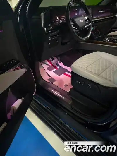 Cadillac Escalade 2025 6.2 Автомат в Москве № 285618, миниатюра 6