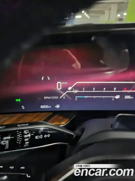 Cadillac Escalade 2025 6.2 Автомат в Москве № 285618, фото 10