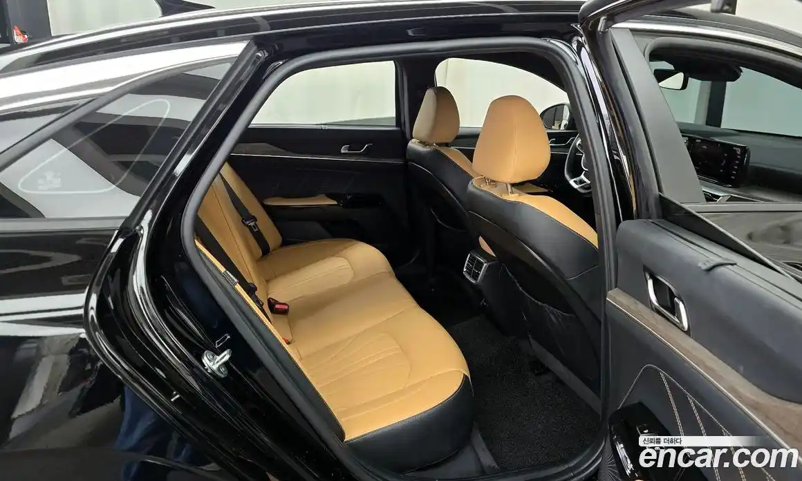 Kia K5 2021 1.6 Автомат в Москве № 287786, фото 3