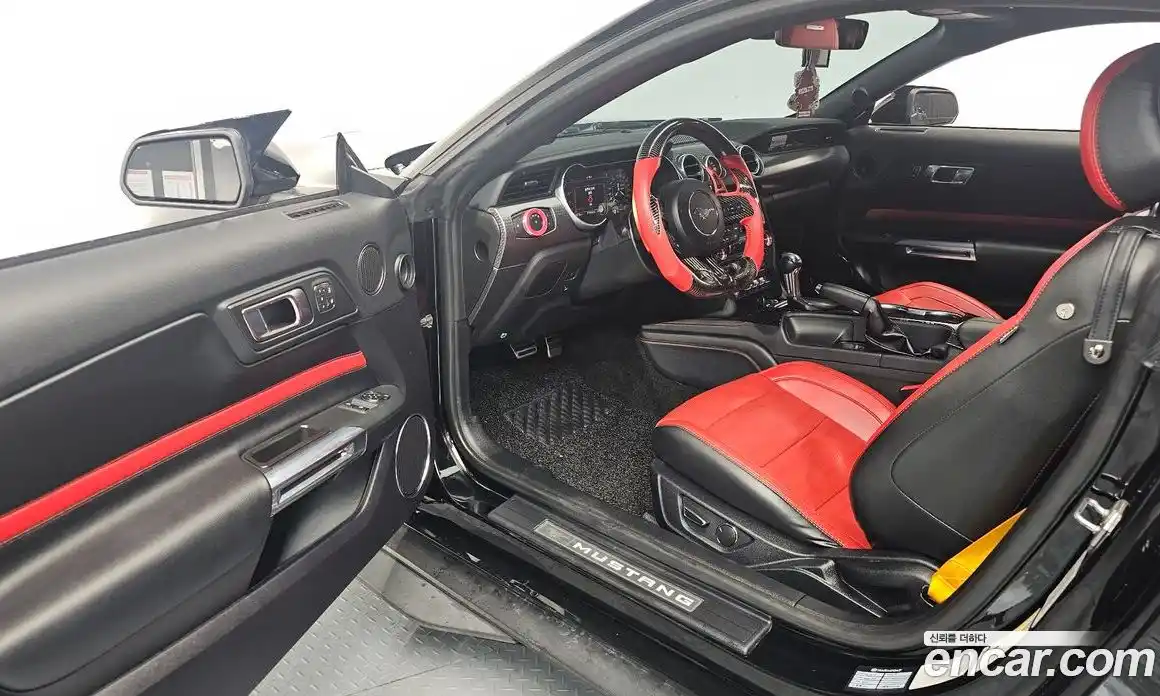 Ford Mustang 2019 2.3 Автомат в Москве № 294975, фото 17