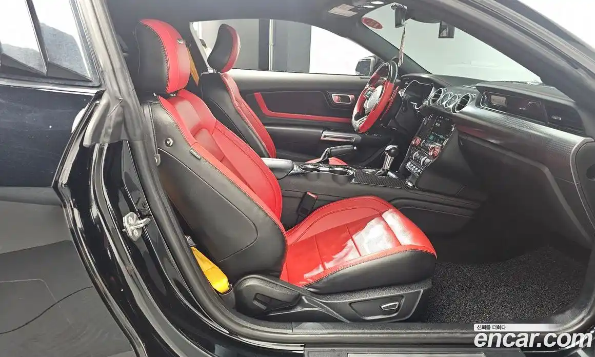 Ford Mustang 2019 2.3 Автомат в Москве № 294975, фото 20