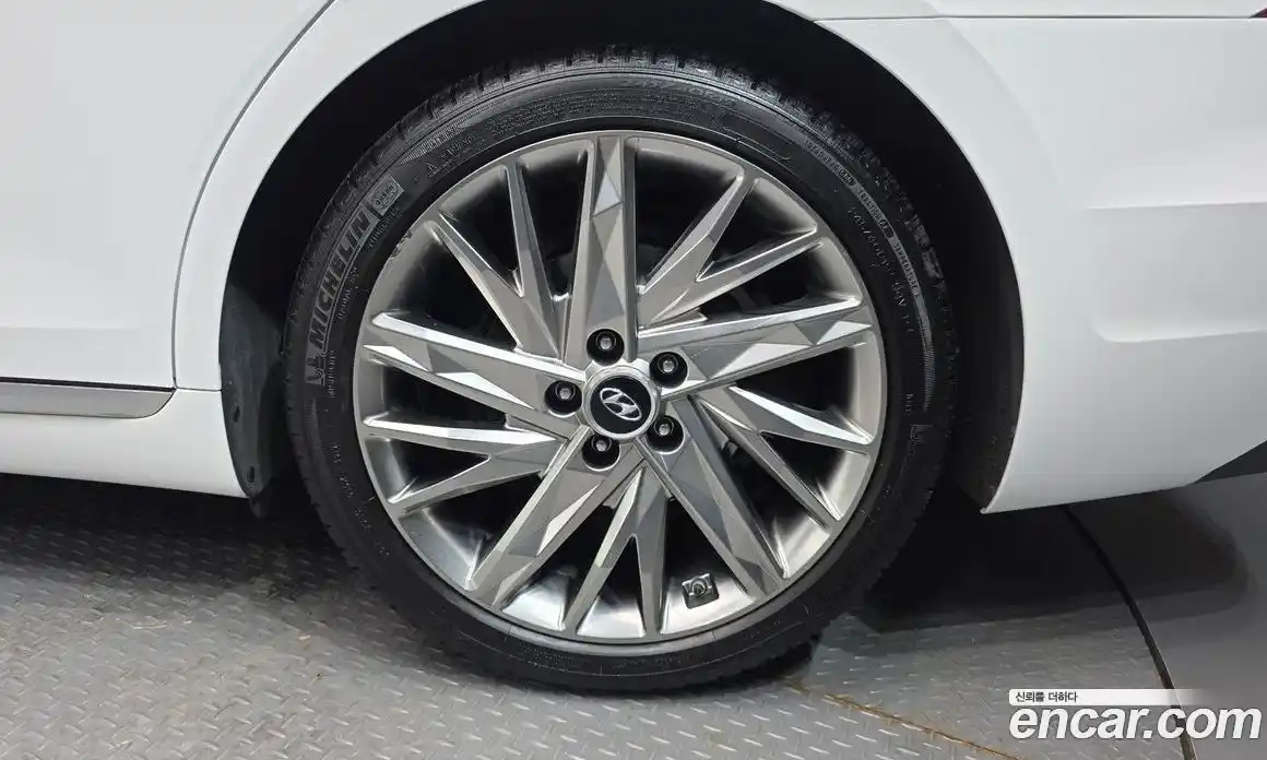 Hyundai Grandeur 2020 2.5 Автомат в Москве № 305106, фото 10