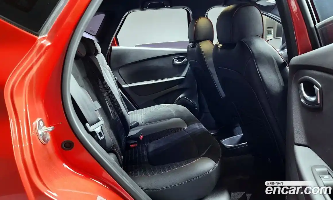 Renault QM3 2019 1.5 Автомат в Москве № 316116, фото 12