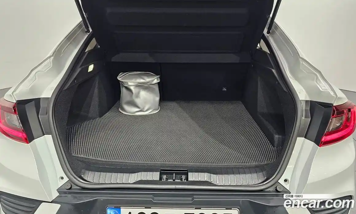 Renault XM3 2023 1.3 Автомат в Москве № 316186, фото 4