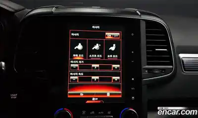 Renault QM6 2022 2.0 Автомат в Москве № 316522, миниатюра 11