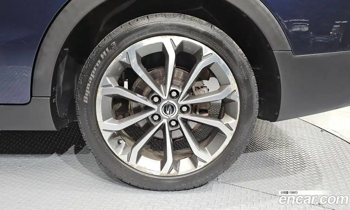 SsangYong TIBOLI 2017 1.6 Автомат в Москве № 32370, фото 4