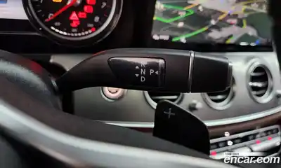 Mercedes-Benz E-Class 2019 2.0 Автомат в Москве № 342788, миниатюра 3