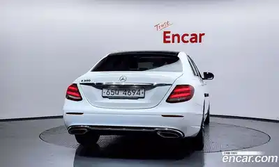 Mercedes-Benz E-Class 2019 2.0 Автомат в Москве № 342788, миниатюра 5