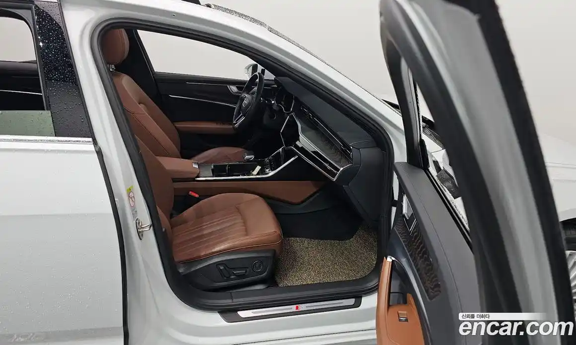 Audi A6 2021 2.0 Автомат в Москве № 343503, фото 16