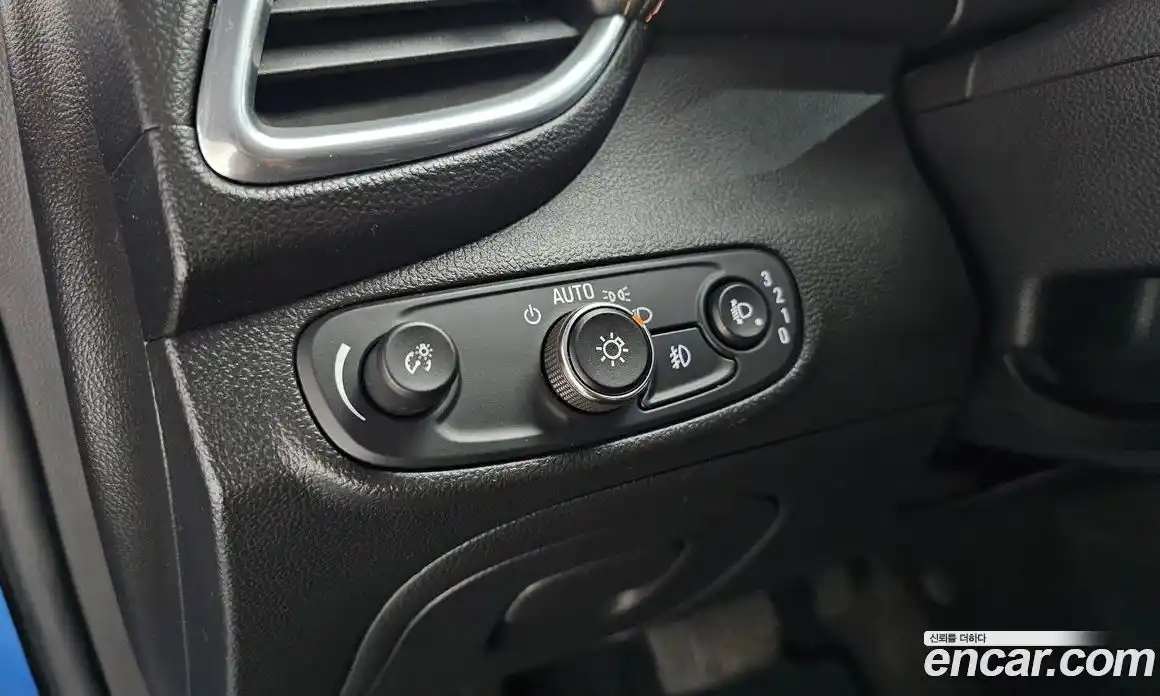 Chevrolet Trax 2017 1.6 Автомат в Москве № 40775, фото 16