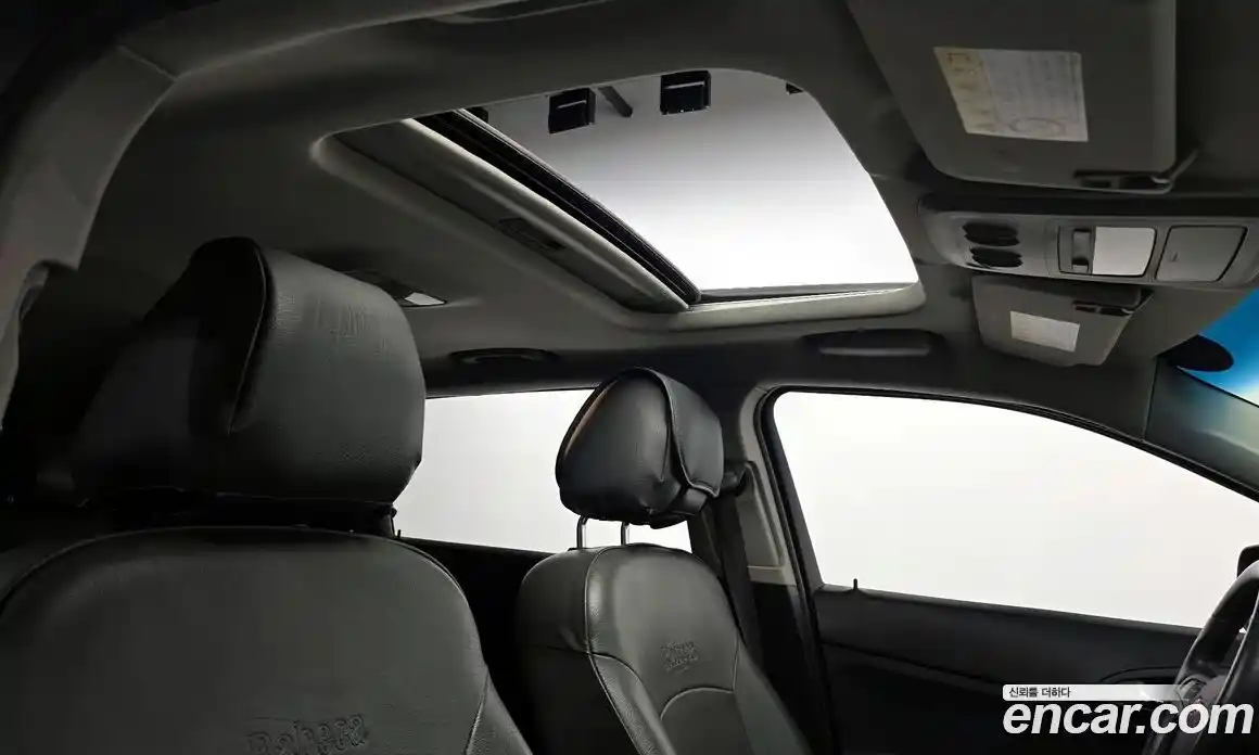 Chevrolet Orlando 2012 2.0 Автомат в Москве № 40859, фото 9