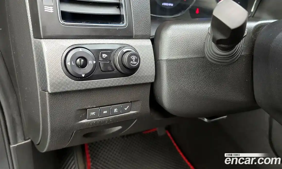 Chevrolet Captiva 2016 2.0 Автомат в Москве № 41714, фото 14