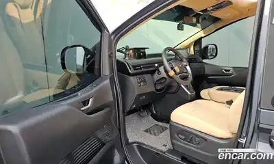 Hyundai Staria 2024 2.2 Автомат в Москве № 46709, миниатюра 9