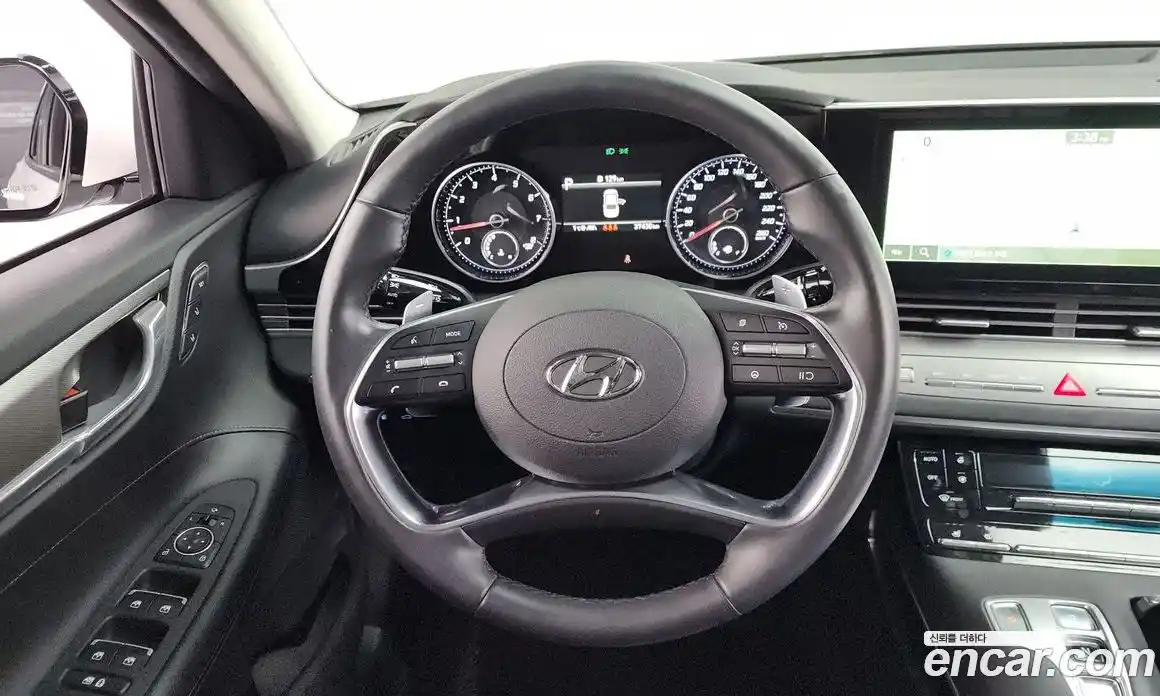 Hyundai Grandeur 2020 2.5 Автомат в Москве № 46870, фото 12