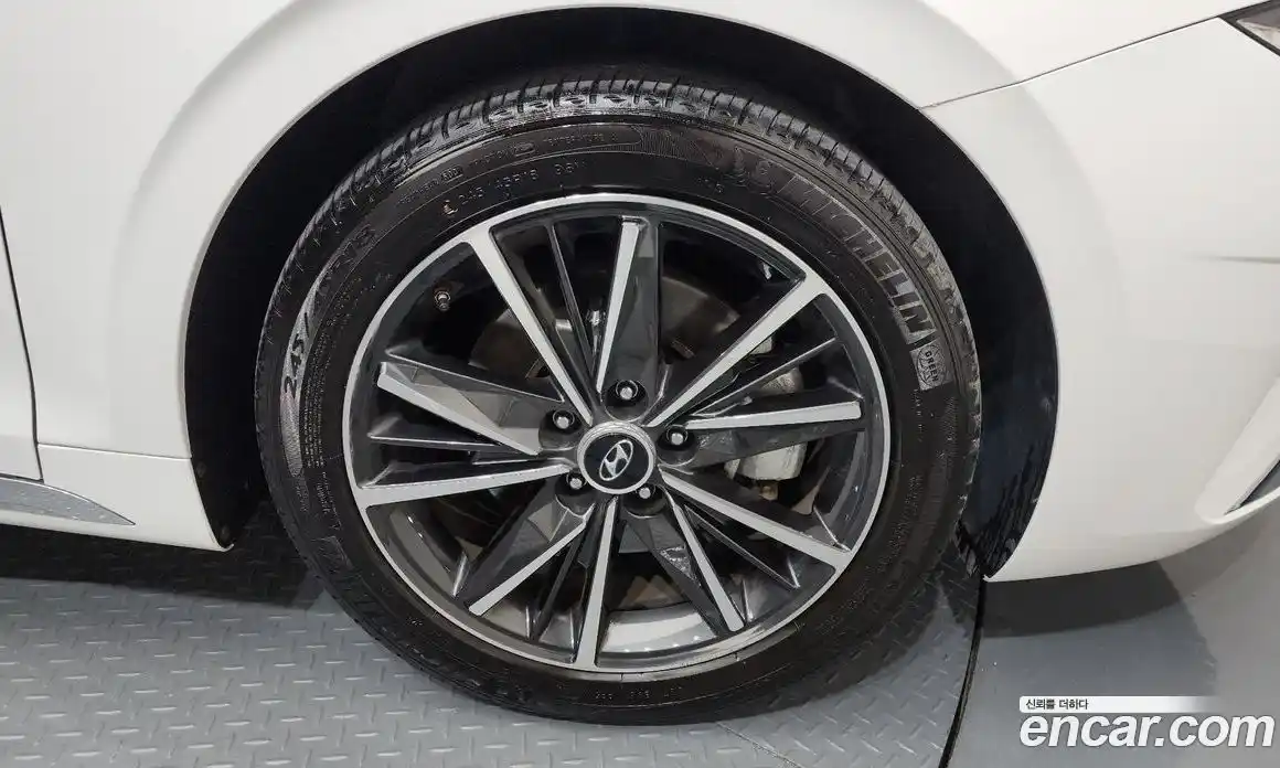 Hyundai Grandeur 2020 2.5 Автомат в Москве № 46870, фото 13