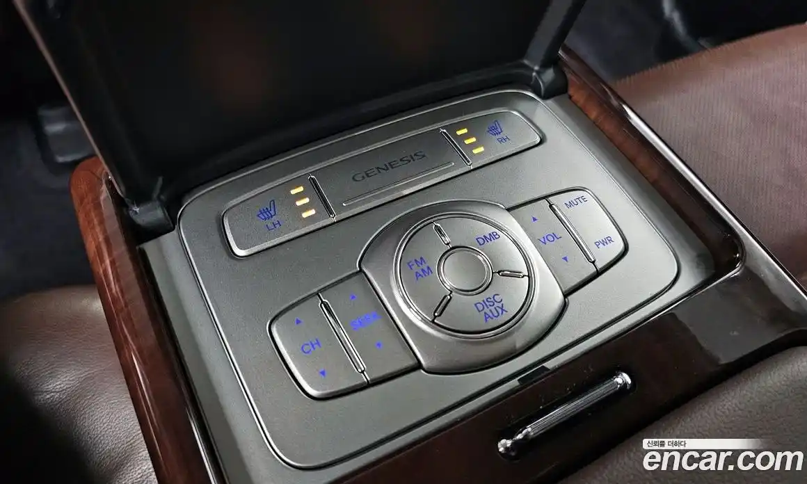 Hyundai Genesis 2010 3.3 Автомат в Москве № 48206, фото 8