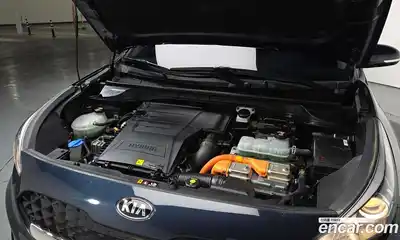 Kia Niro 2020 1.6 Автомат в Москве № 48394, миниатюра 2