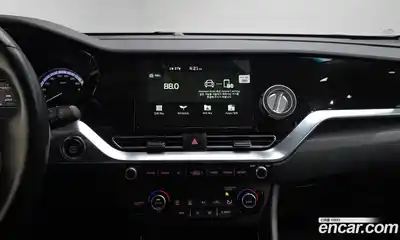 Kia Niro 2020 1.6 Автомат в Москве № 48394, миниатюра 3