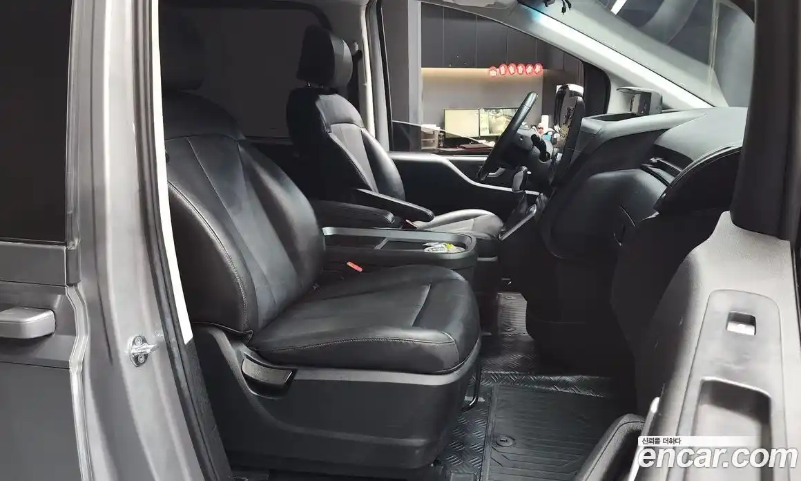 Hyundai Staria 2023 2.2 Автомат в Москве № 50100, фото 11