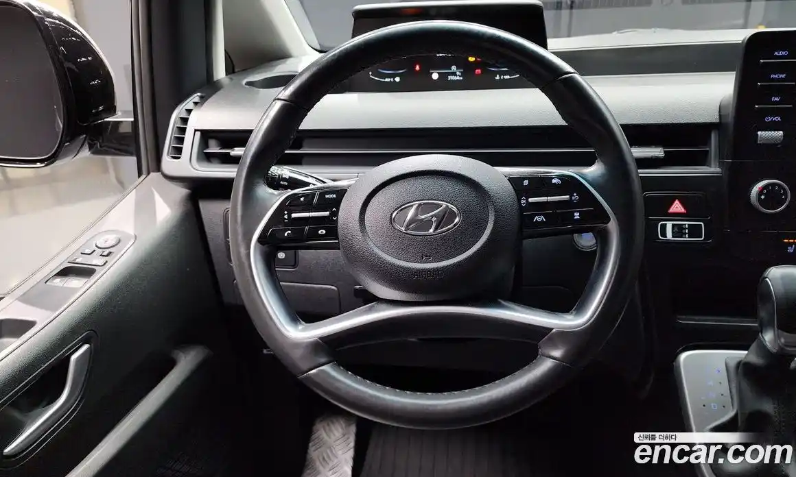 Hyundai Staria 2023 2.2 Автомат в Москве № 50100, фото 17