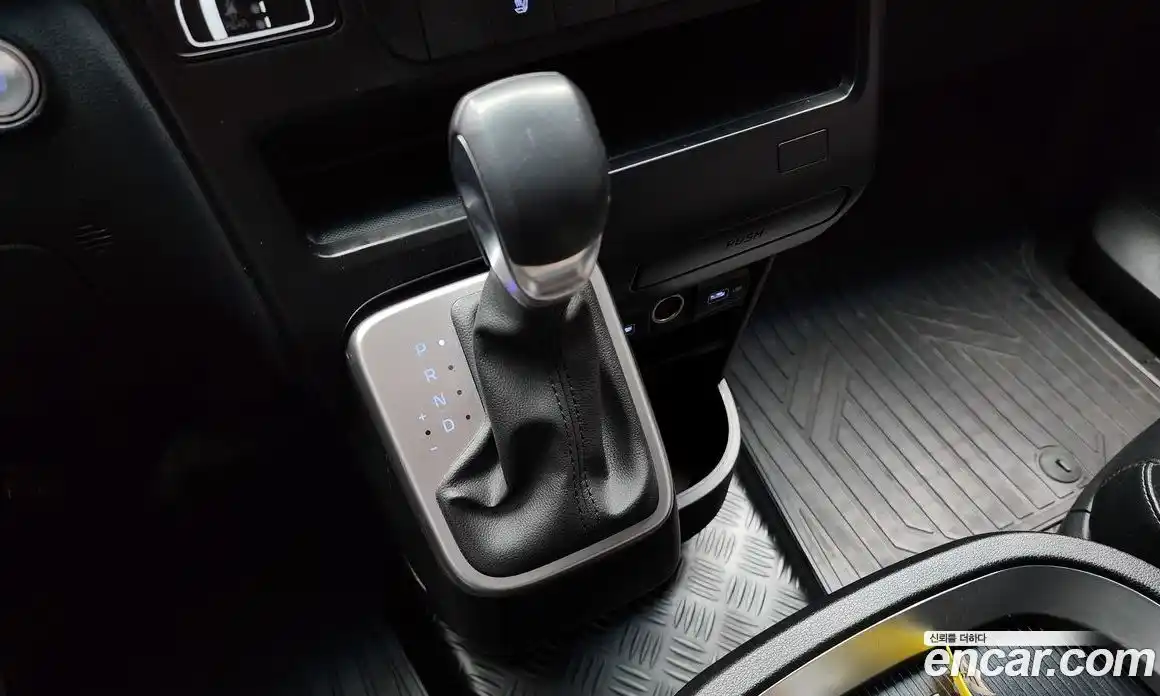 Hyundai Staria 2023 2.2 Автомат в Москве № 50100, фото 19