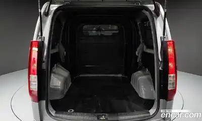 Hyundai Staria 2023 2.2 Автомат в Москве № 50100, миниатюра 2