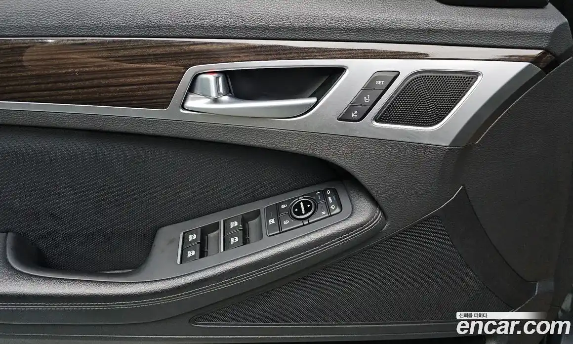 Genesis G80 2018 3.3 Автомат в Москве № 58514, фото 19