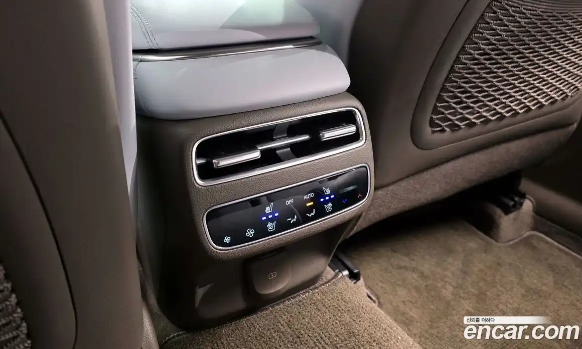 Genesis GV70 2025 2.5 Автомат в Москве № 59113, фото 5