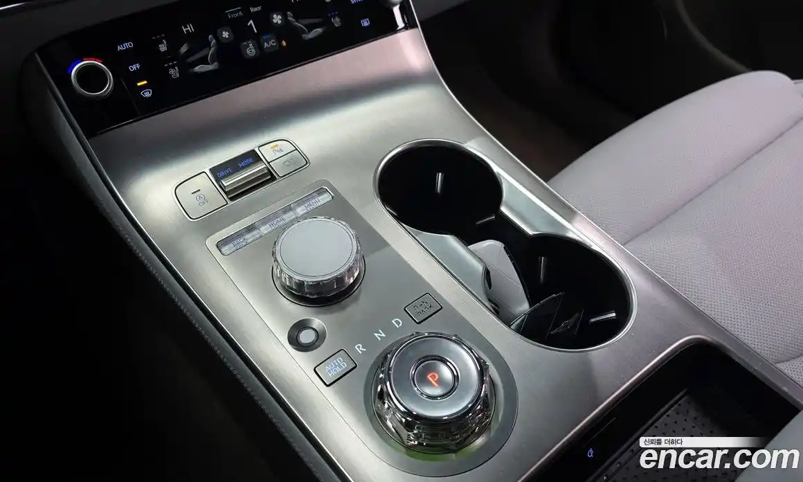 Genesis GV70 2025 2.5 Автомат в Москве № 59113, фото 10