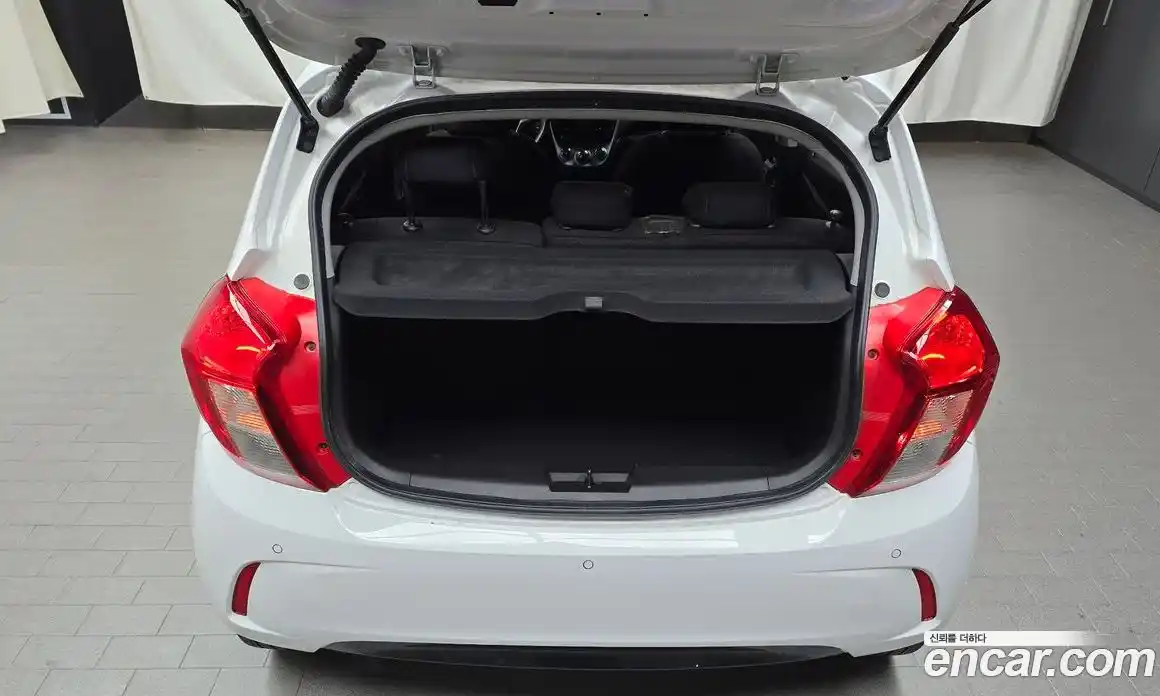 Chevrolet Spark 2016 1.0 Механическая в Москве № 64724, фото 19