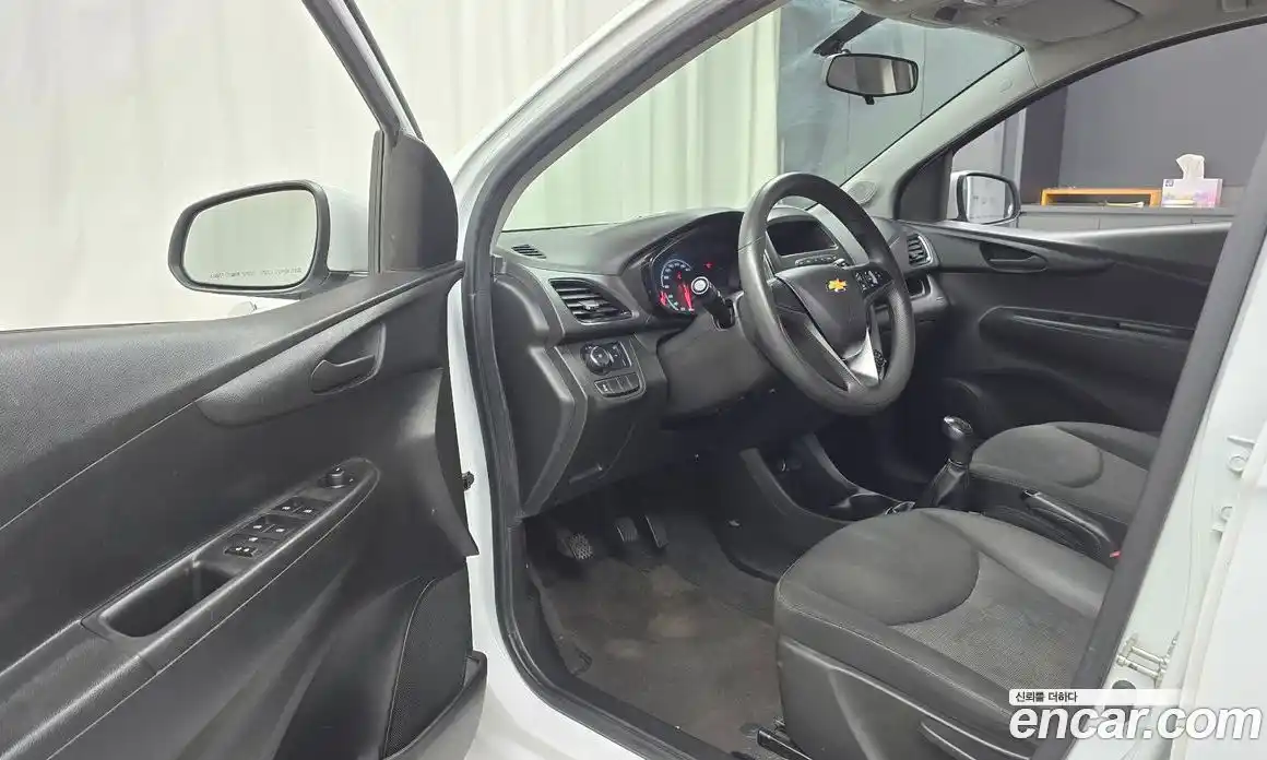 Chevrolet Spark 2016 1.0 Механическая в Москве № 64724, фото 9