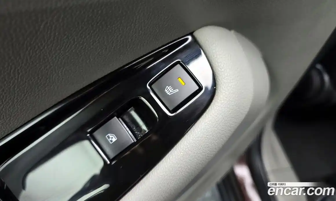 Chevrolet Orlando 2015 2.0 Автомат в Москве № 64861, фото 6