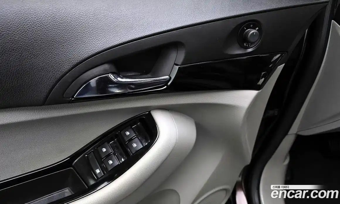 Chevrolet Orlando 2015 2.0 Автомат в Москве № 64861, фото 9