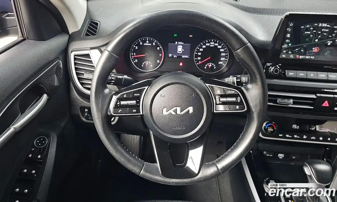 Kia Seltos 2022 1.6 Автомат в Москве № 75162, фото 6