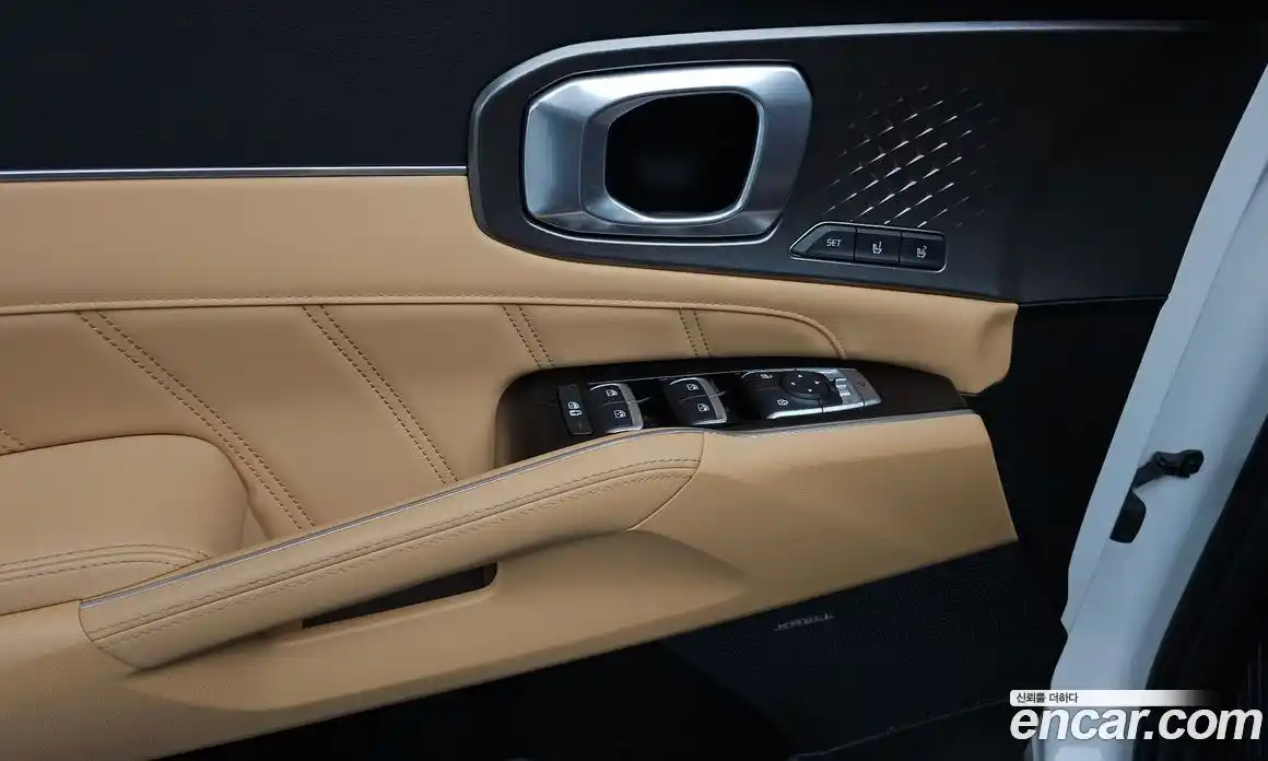 Kia Sorento 2021 1.6 Автомат в Москве № 10687, фото 17