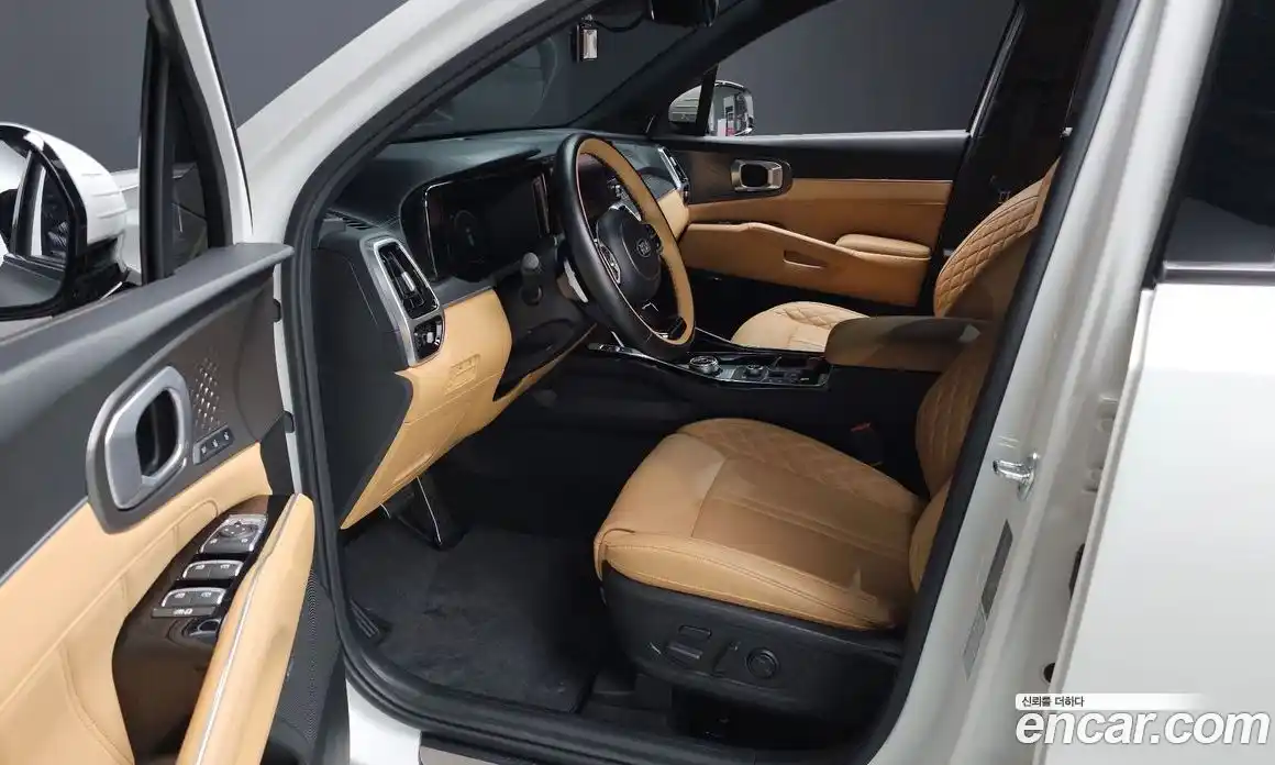 Kia Sorento 2021 1.6 Автомат в Москве № 10687, фото 2