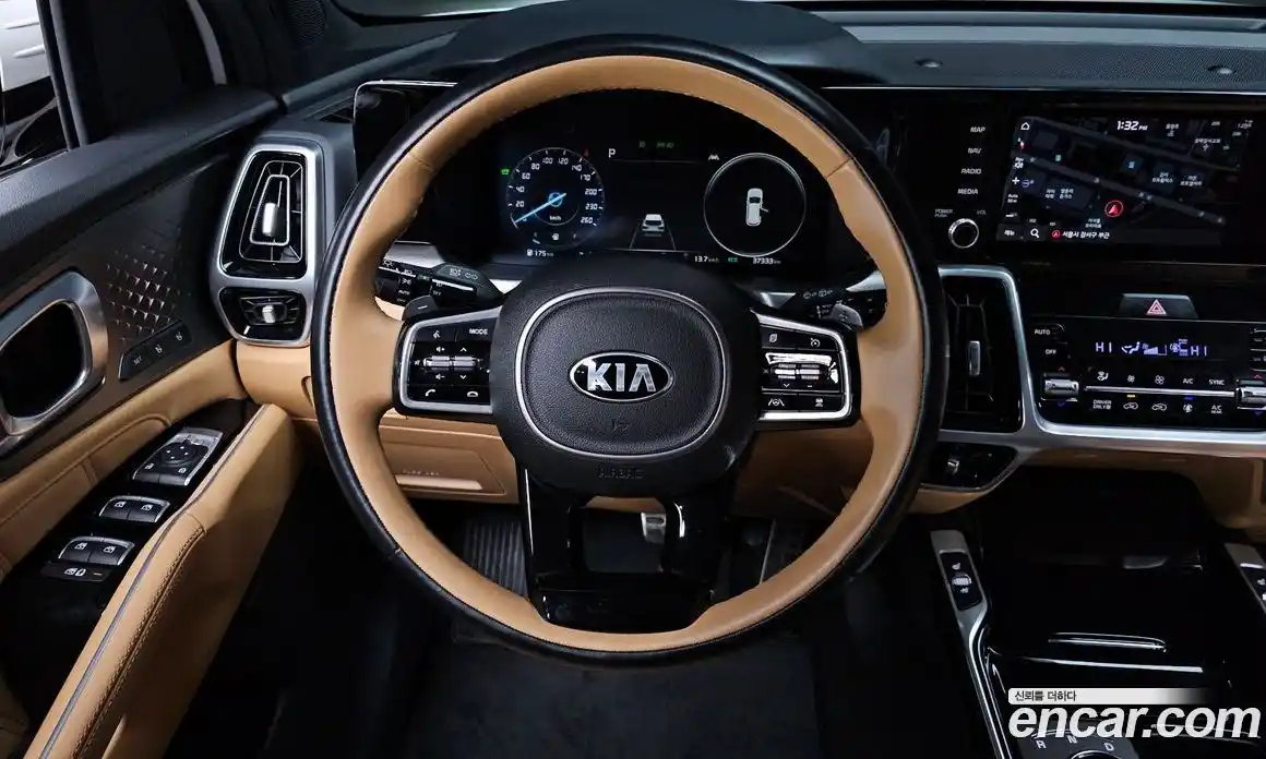 Kia Sorento 2021 1.6 Автомат в Москве № 10687, фото 8