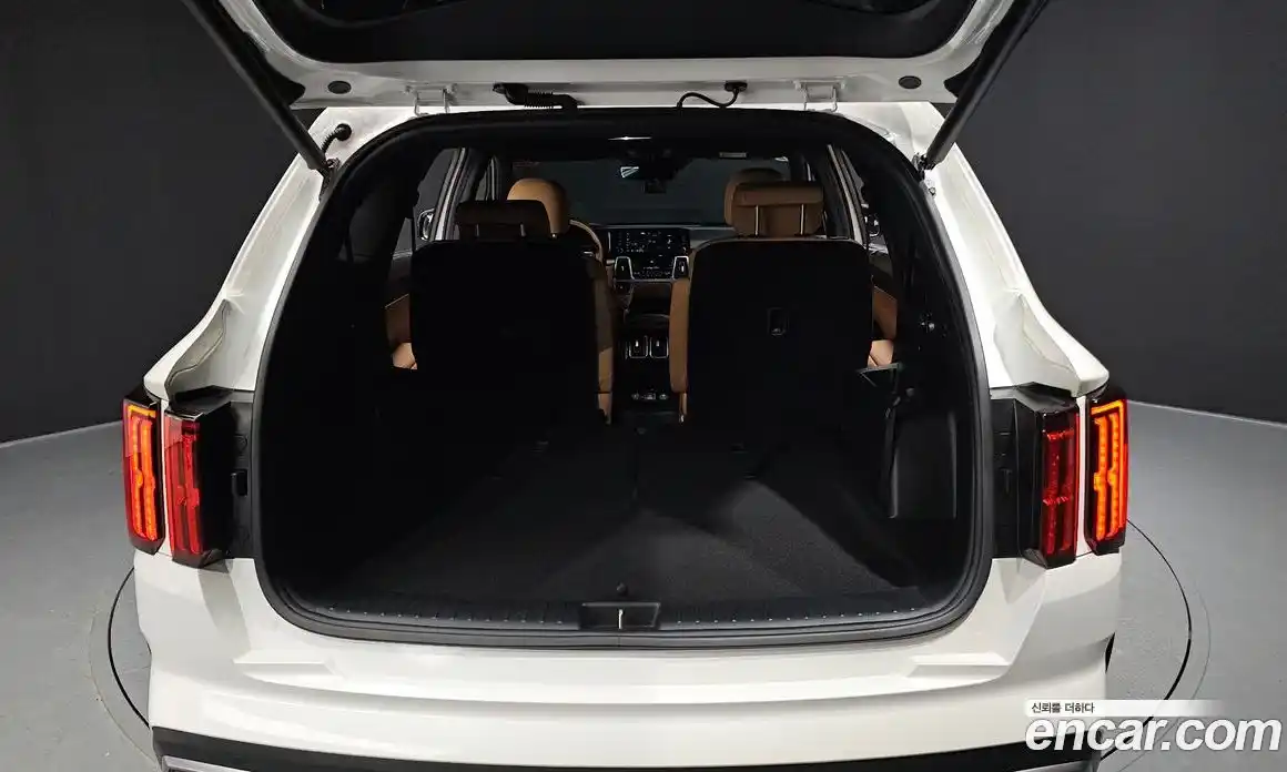 Kia Sorento 2021 1.6 Автомат в Москве № 10687, фото 9