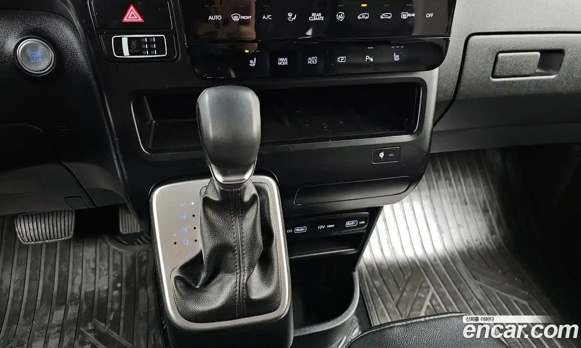 Hyundai Staria 2023 2.2 Автомат в Москве № 110401, фото 11