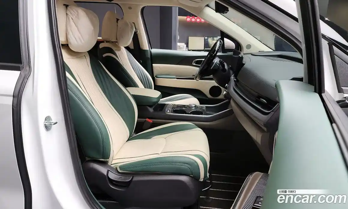 Kia Canival 2024 3.5 Автомат в Москве № 113719, фото 18