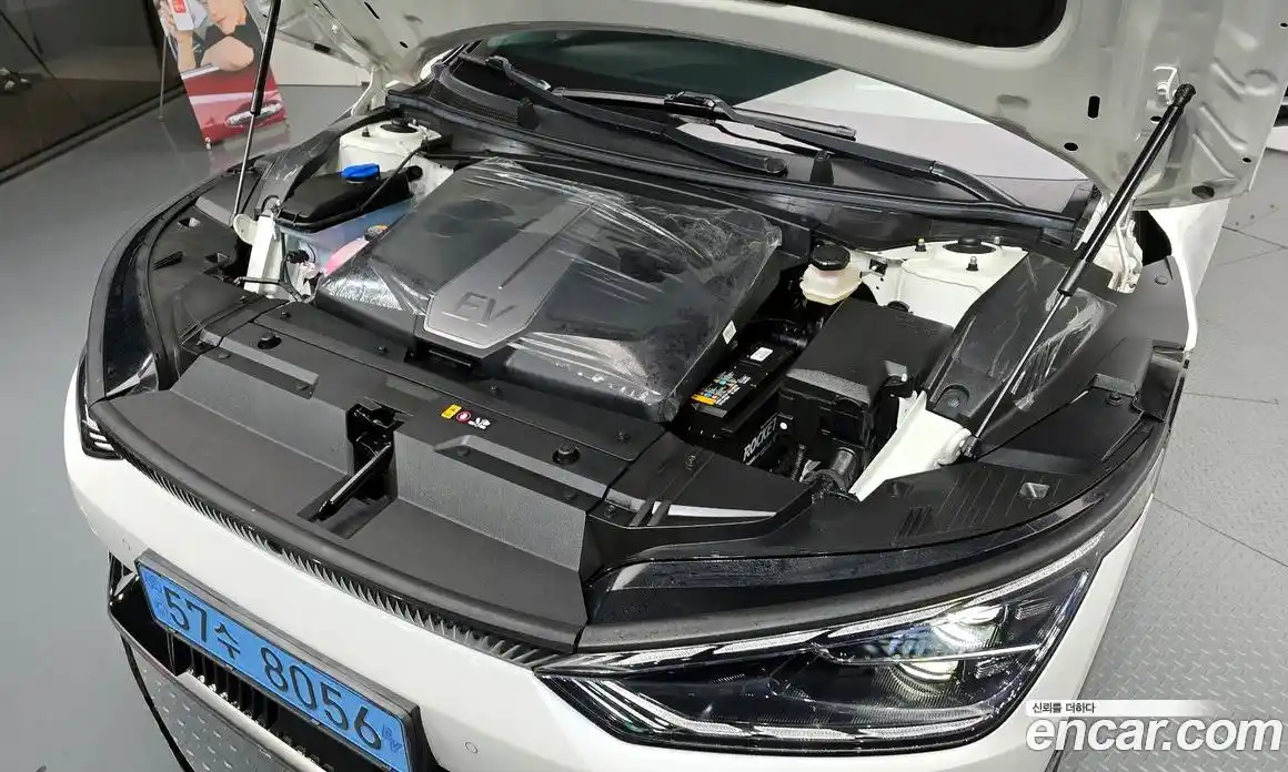 Kia EV6 2024 0.1 Автомат в Москве № 115600, фото 18