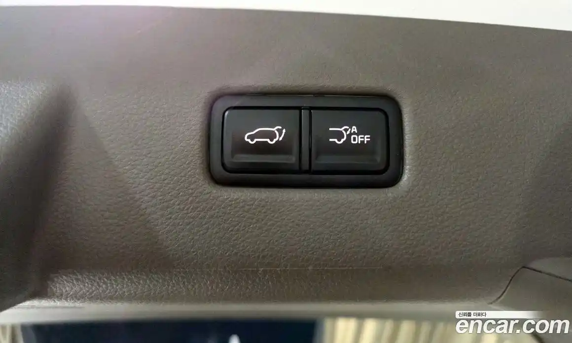 Kia Canival 2023 3.5 Автомат в Москве № 115657, фото 20