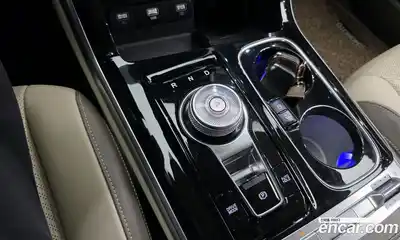 Kia Canival 2023 3.5 Автомат в Москве № 115657, миниатюра 6