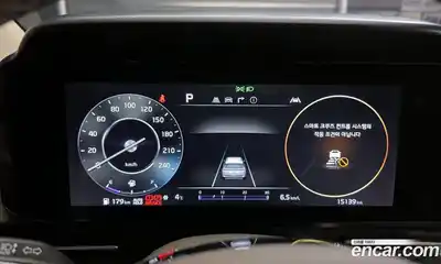 Kia Canival 2023 3.5 Автомат в Москве № 115657, миниатюра 7