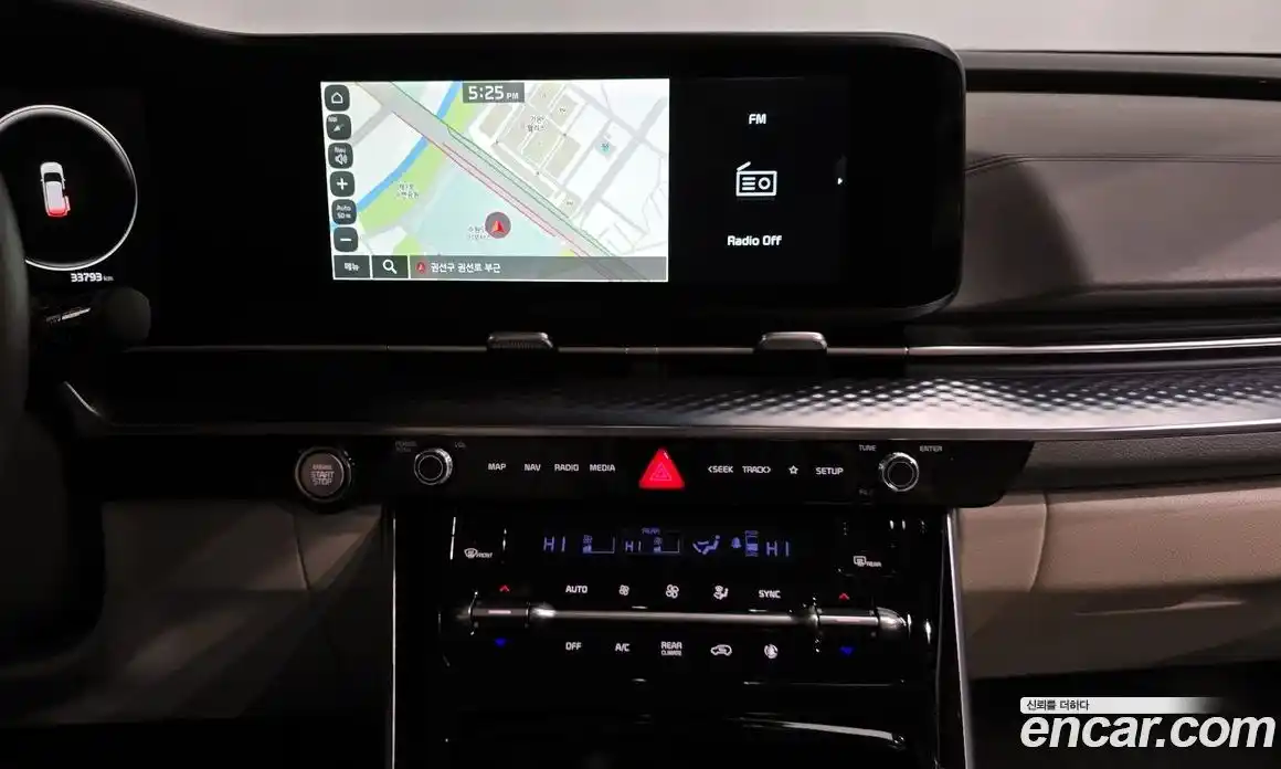 Kia Canival 2023 3.5 Автомат в Москве № 123100, фото 12