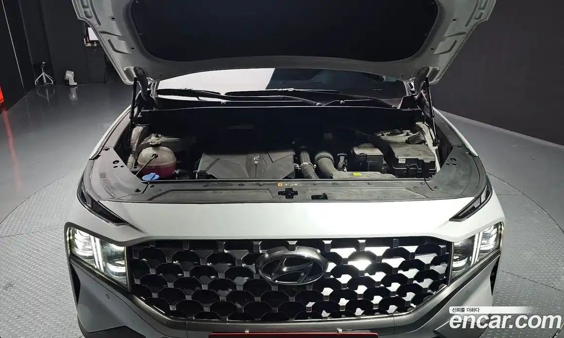 Hyundai Santa Fe 2022 2.5 Автомат в Москве № 125153, фото 3