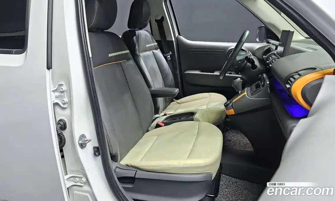 Hyundai Casper 2022 1.0 Автомат в Москве № 125809, фото 20