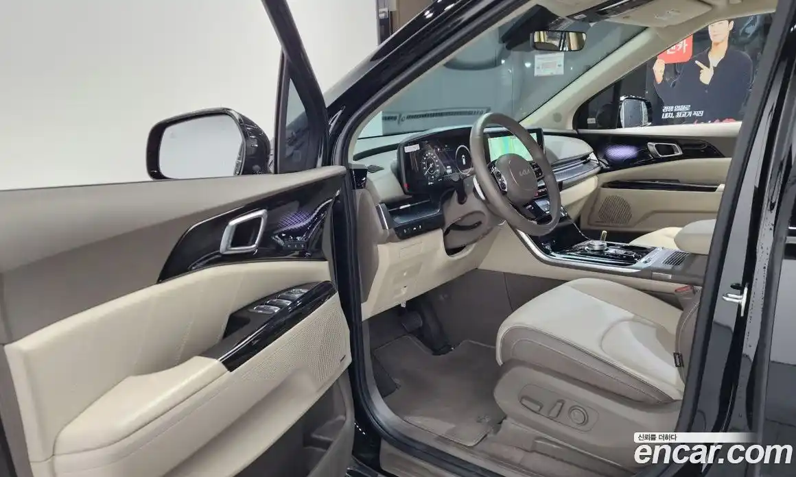 Kia Canival 2023 3.5 Автомат в Москве № 128128, фото 7