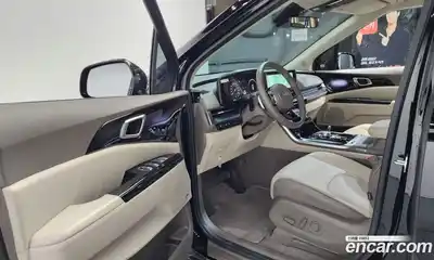 Kia Canival 2023 3.5 Автомат в Москве № 128128, миниатюра 7